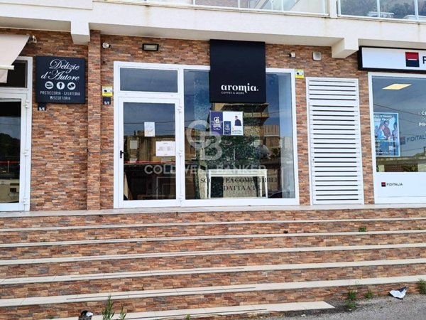 negozio in affitto a Modica in zona Sacro Cuore