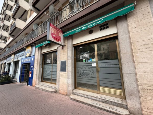 negozio in affitto a Modica in zona Modica Bassa
