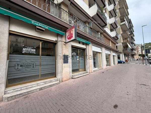 locale commerciale in affitto a Modica in zona Modica Bassa