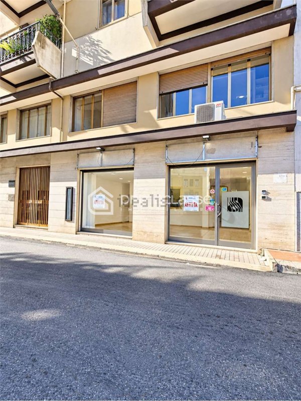locale commerciale in affitto a Modica in zona Modica Bassa