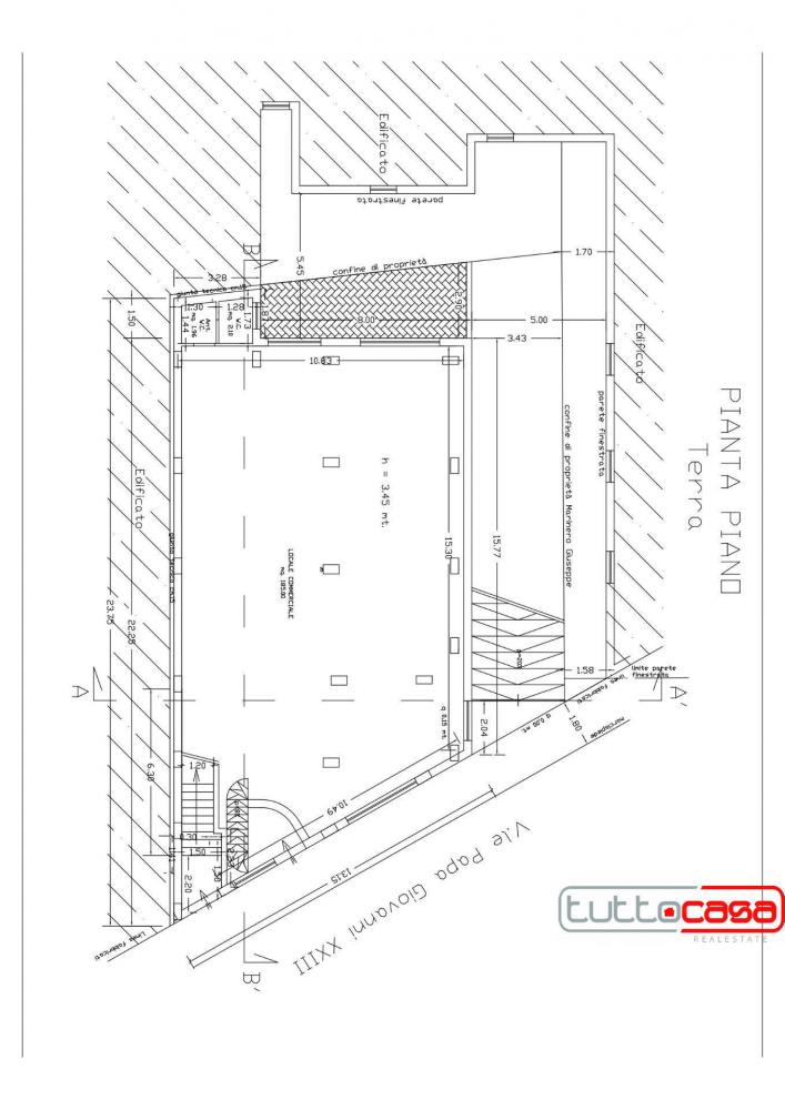 locale commerciale in affitto a Pozzallo