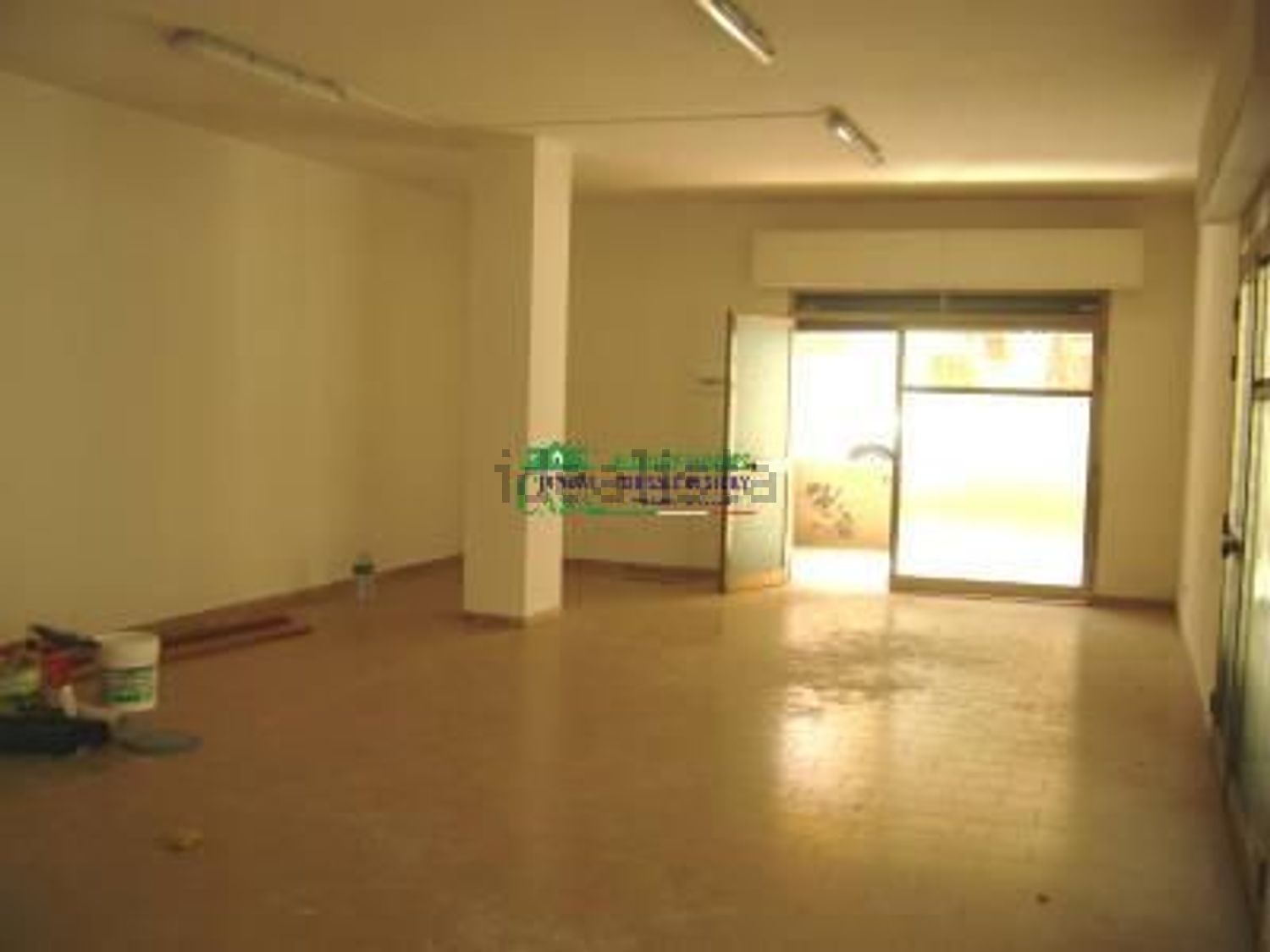 locale commerciale in affitto a Pozzallo
