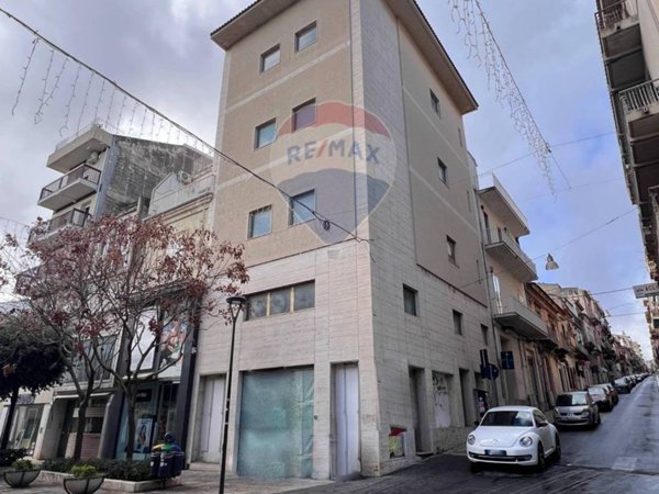 negozio in affitto a Ragusa in zona Ibla
