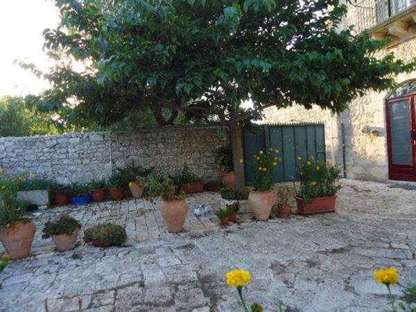 casa indipendente in affitto a Ragusa