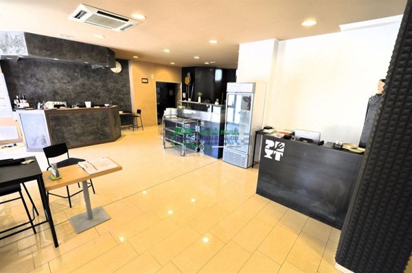 locale commerciale in affitto a Ragusa
