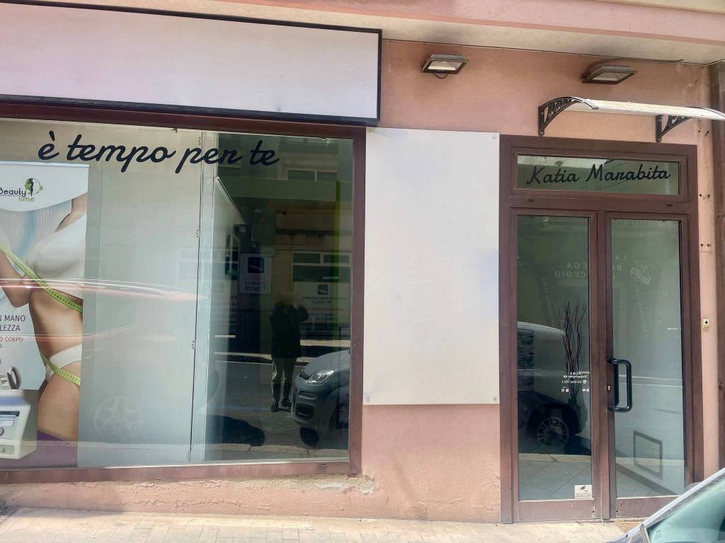 negozio in affitto a Ragusa