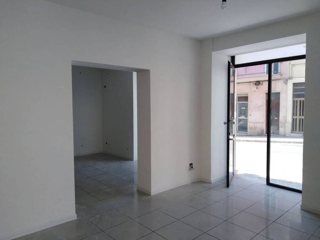 negozio in affitto a Ragusa in zona Ragusa Centro