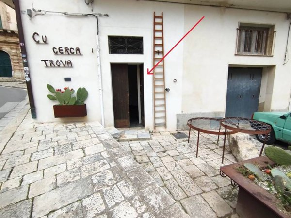 negozio in affitto a Ragusa in zona Ibla