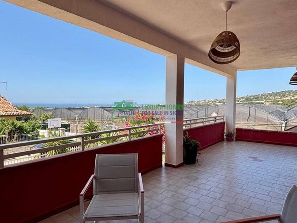 appartamento in affitto a Ragusa in zona Marina