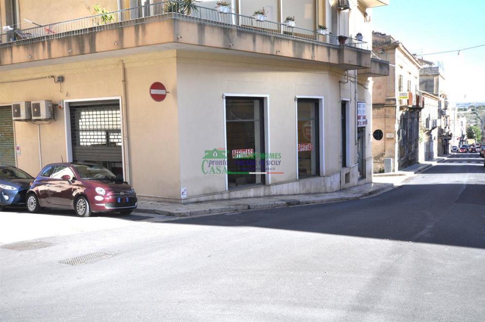locale commerciale in affitto a Ragusa