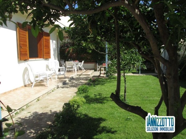 casa indipendente in affitto a Ragusa in zona Marina