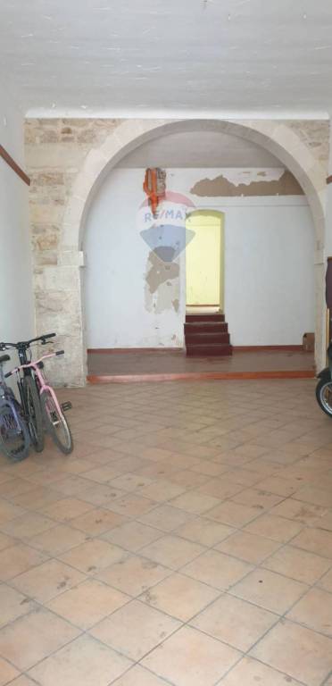 negozio in affitto a Ragusa in zona Ragusa Centro