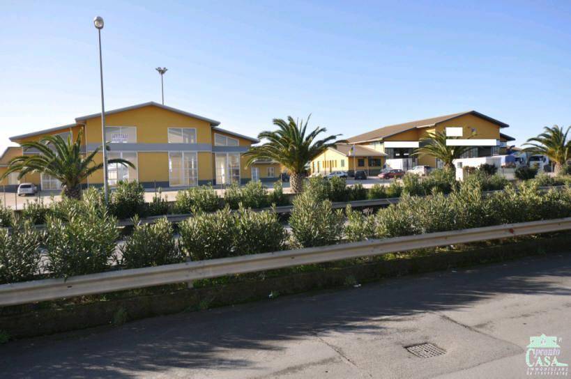 locale commerciale in affitto a Ragusa