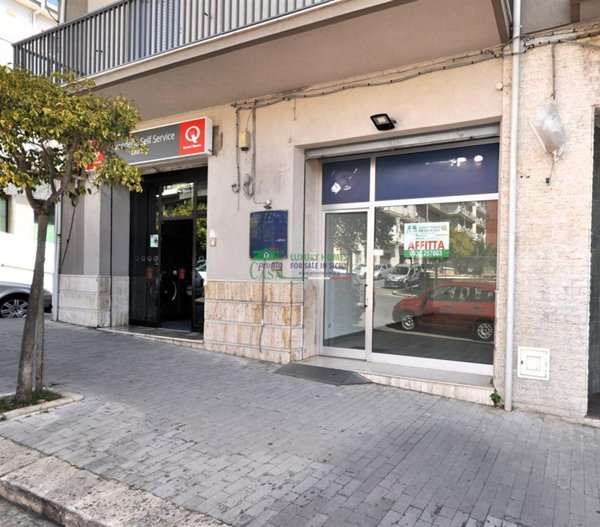 negozio in affitto a Ragusa
