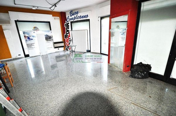 locale commerciale in affitto a Ragusa