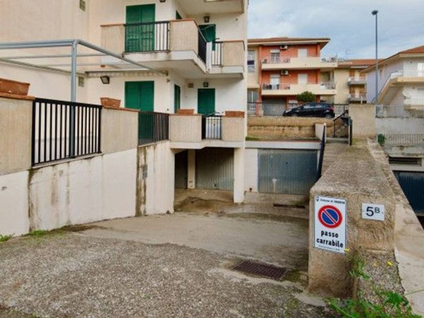 negozio in affitto a Ragusa in zona Marina