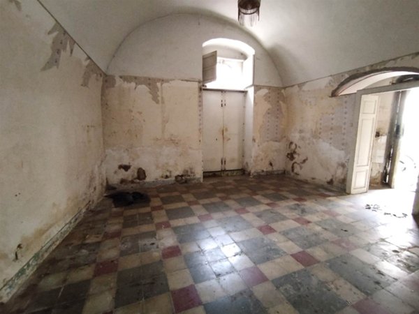 negozio in affitto a Ragusa in zona Ibla