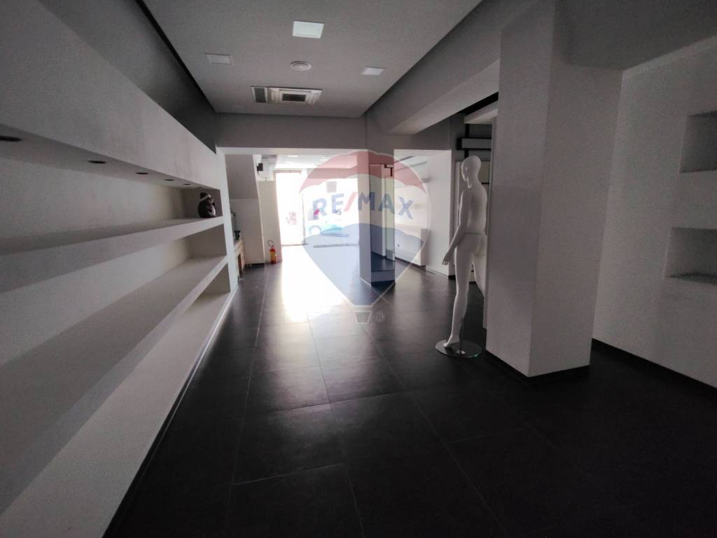 negozio in affitto a Ragusa in zona Ibla