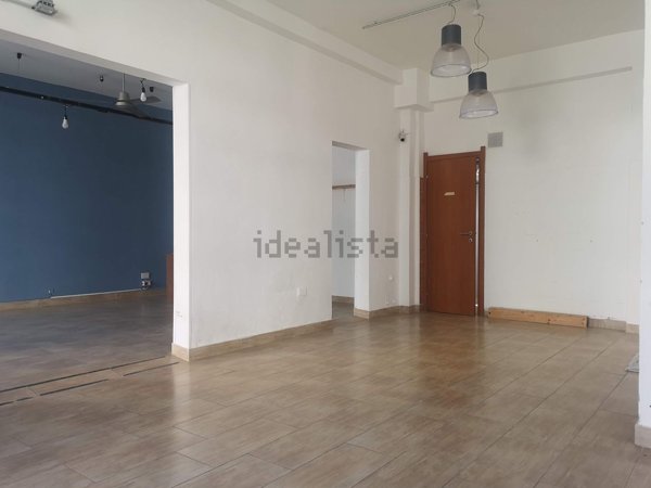 locale commerciale in affitto a Ragusa
