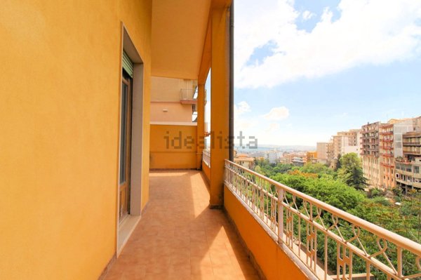 locale commerciale in affitto a Ragusa