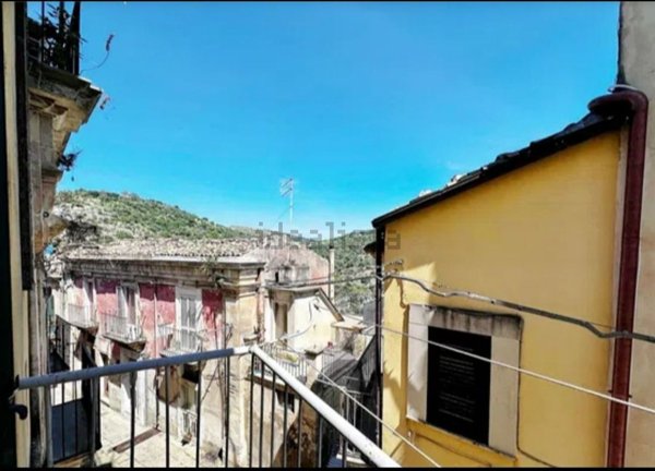 appartamento in affitto a Ragusa in zona Ibla