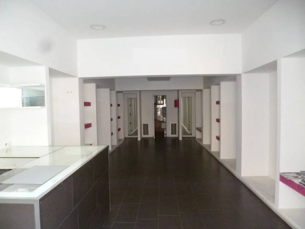 negozio in affitto a Ragusa in zona Ibla