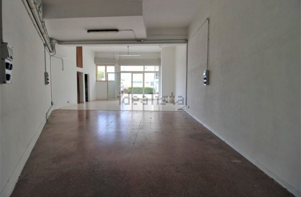 locale commerciale in affitto a Ragusa