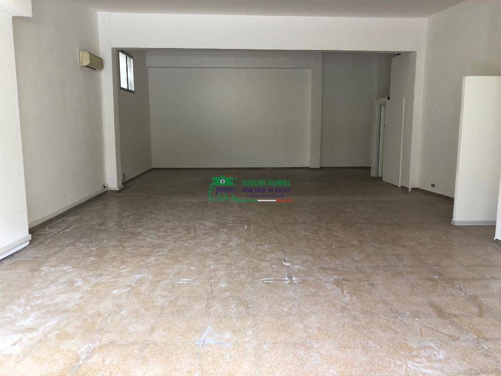 negozio in affitto a Ragusa