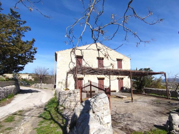 casa indipendente in affitto a Ragusa in zona San Giacomo / Bellocozzo