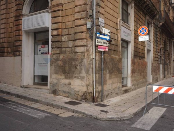 negozio in affitto a Ragusa in zona Ibla