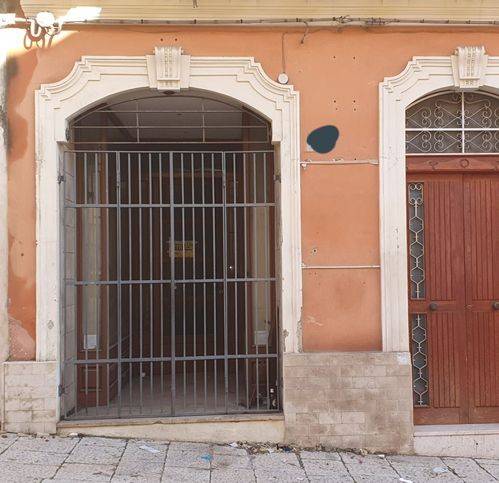 negozio in affitto a Ragusa in zona Ragusa Centro