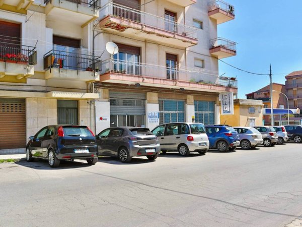 negozio in affitto a Ragusa