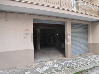 locale di sgombero in affitto a Ragusa in zona Ibla