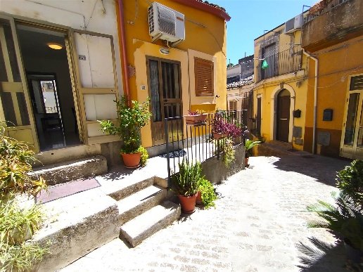 casa indipendente in affitto a Ragusa in zona Ibla