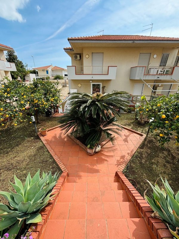 casa indipendente in affitto a Ragusa in zona Marina