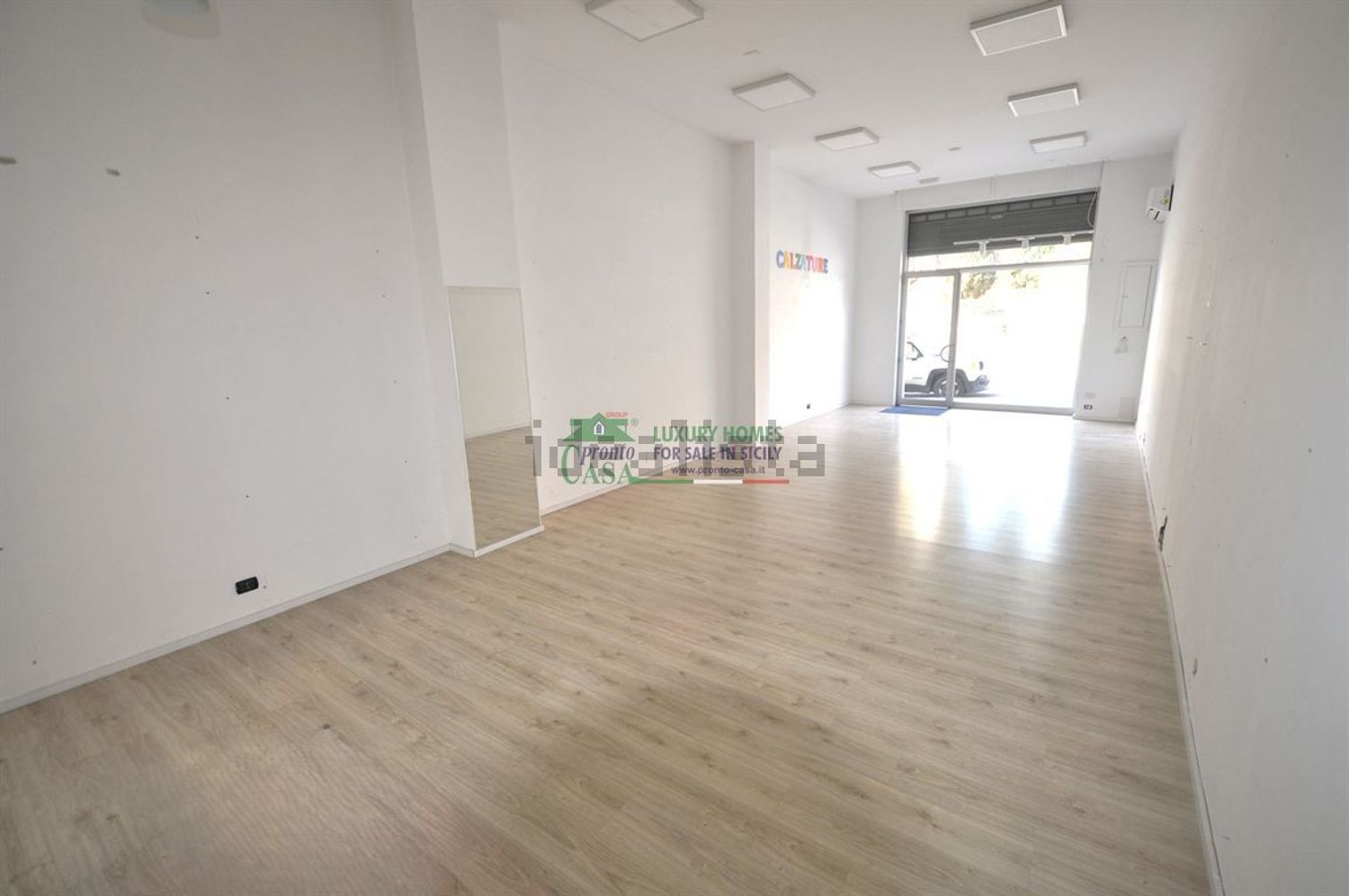 locale commerciale in affitto a Ragusa