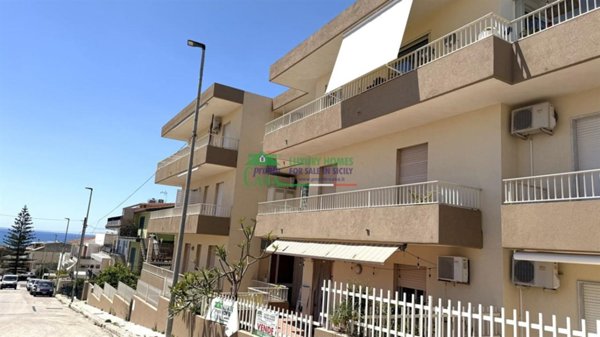 appartamento in affitto a Ragusa in zona Marina