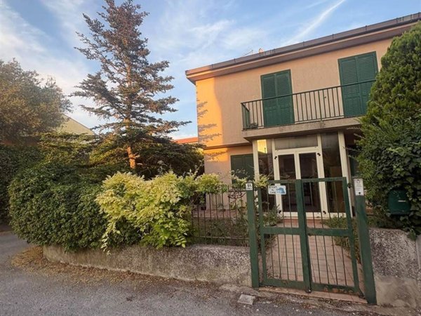 casa indipendente in affitto a Ragusa