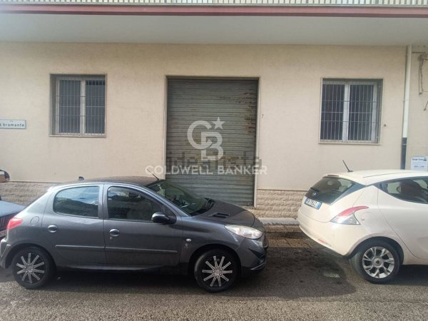 locale commerciale in affitto a Ragusa