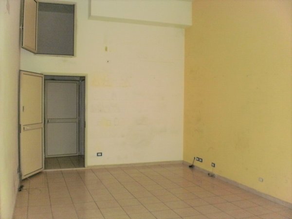 locale commerciale in affitto a Ragusa