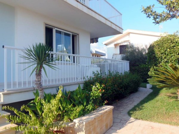 appartamento in affitto a Ragusa in zona Marina