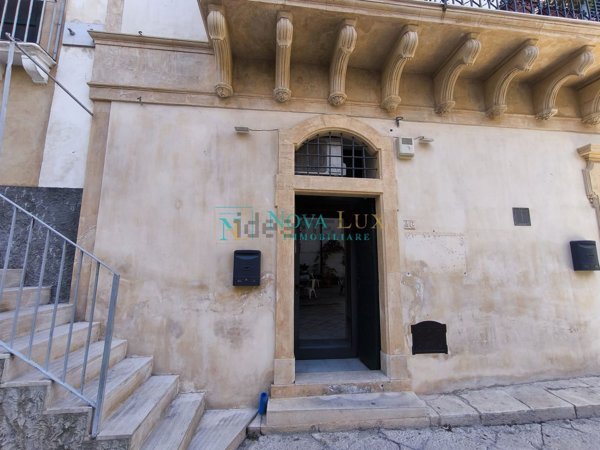 locale commerciale in affitto a Scicli