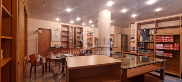 locale commerciale in affitto a Scicli