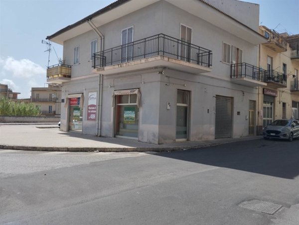 negozio in affitto a Scicli