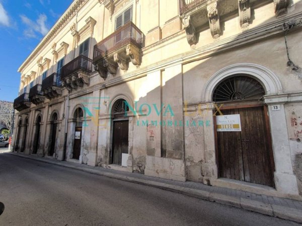 negozio in affitto a Scicli