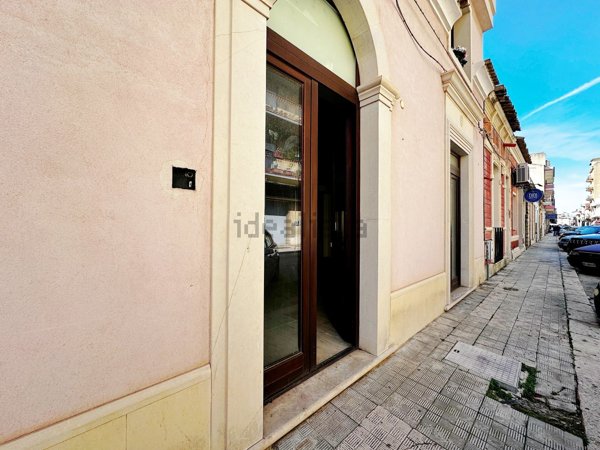 locale commerciale in affitto a Vittoria