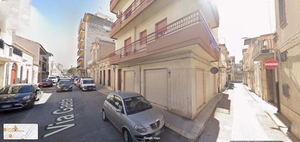 locale commerciale in affitto a Vittoria