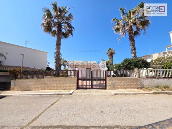 casa indipendente in affitto a Vittoria in zona Scoglitti