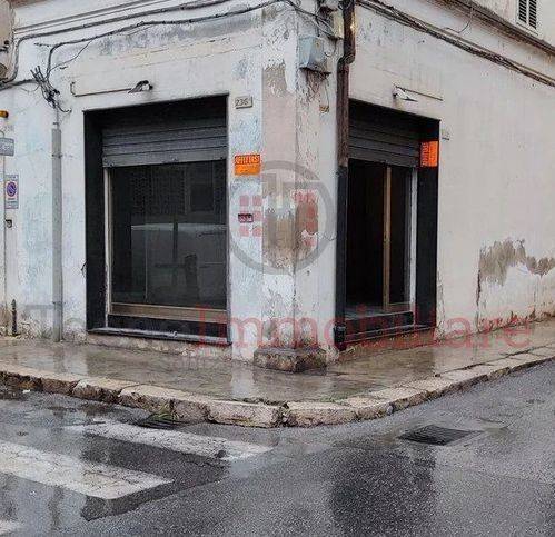 negozio in affitto a Vittoria