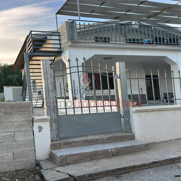 appartamento in affitto a Vittoria in zona Scoglitti